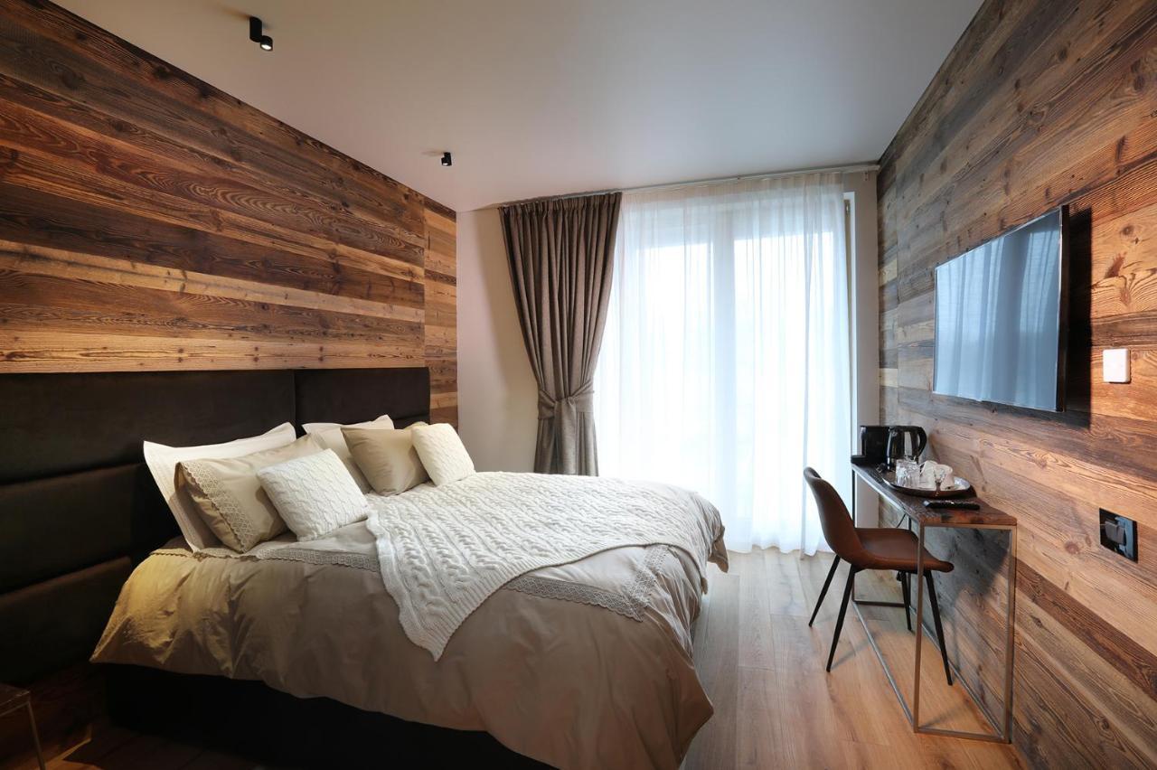 Chalet Blanc Cervinia Bed & Breakfast Breuil-Cervinia Ngoại thất bức ảnh
